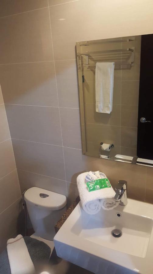 101 Newport Condo C2 Manila Bagian luar foto
